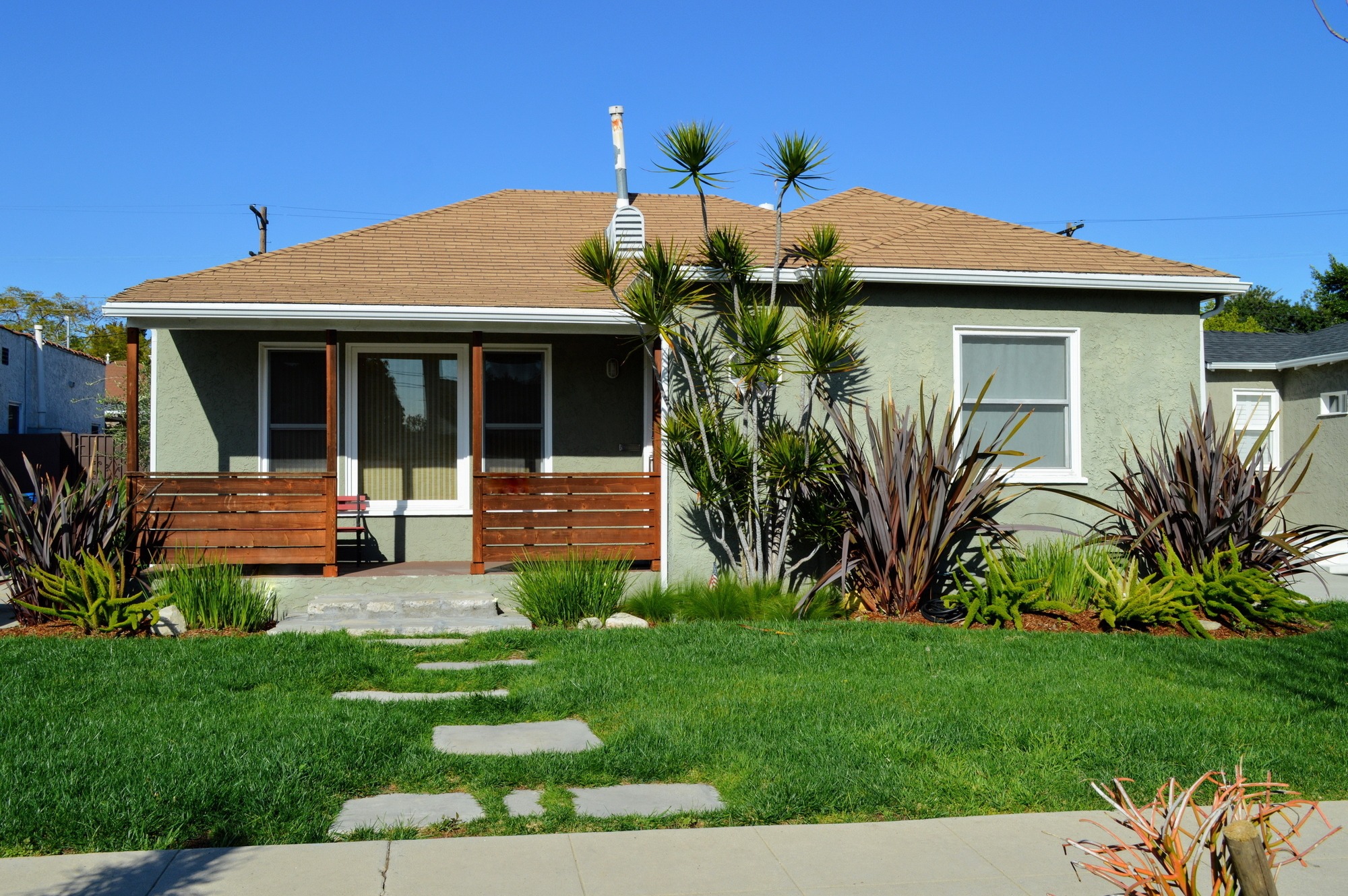 Modern homes and estates in an upmarket residential neighborho